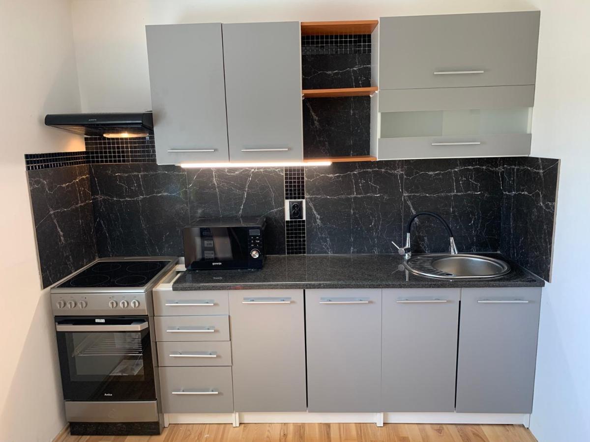 Apartmany City 2 Ostrava Buitenkant foto